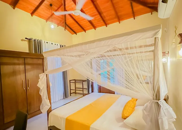 Solace Inn Residence - 5 Min Walk To Beach